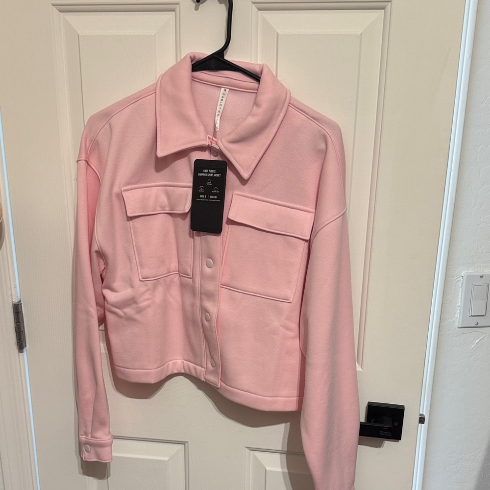 NWT Fabletics Cropped Shirt Jacket - Picture 2 of 4